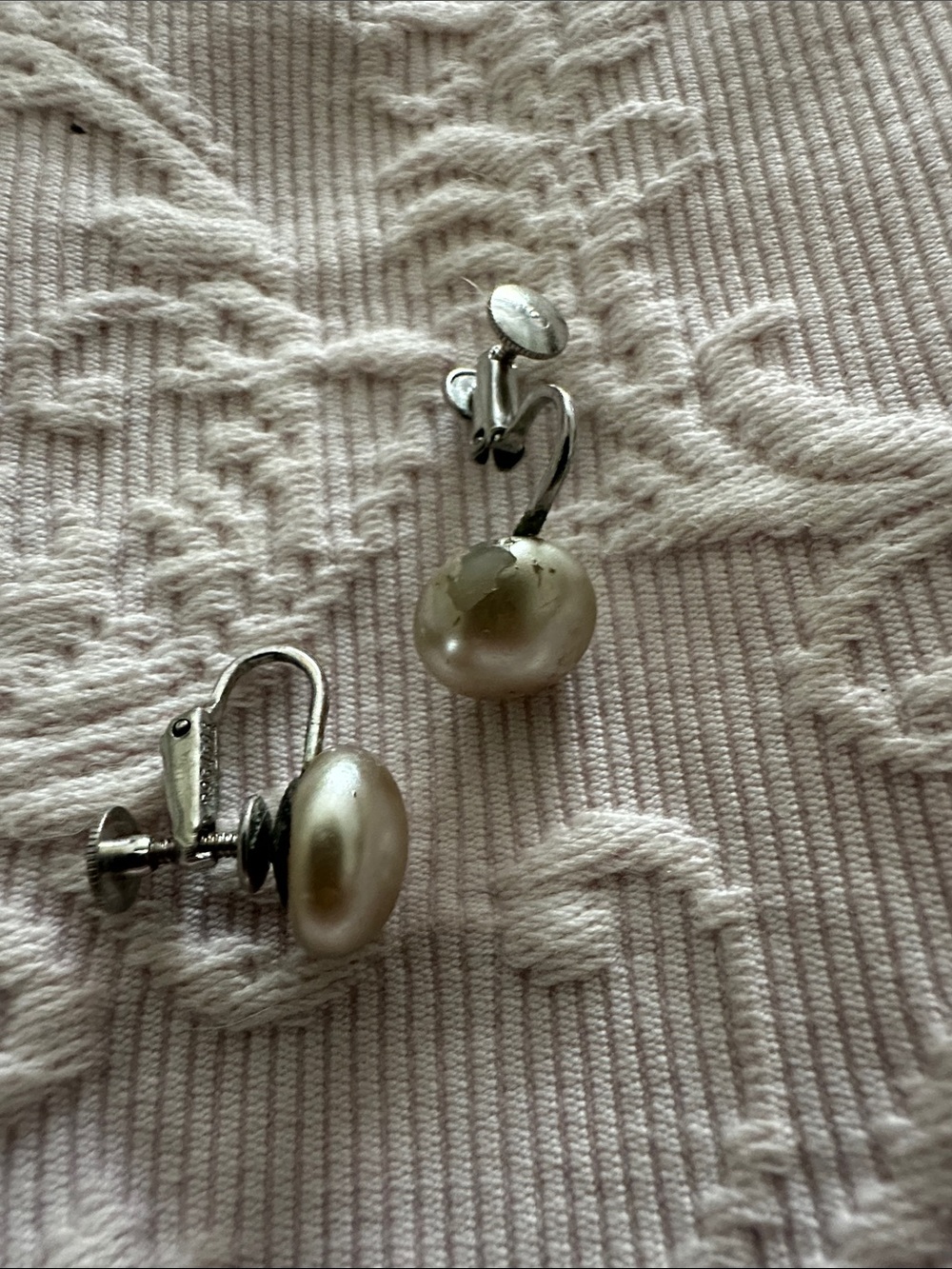 Vintage Pearl Clip-On Earrings - Ivory/Silver